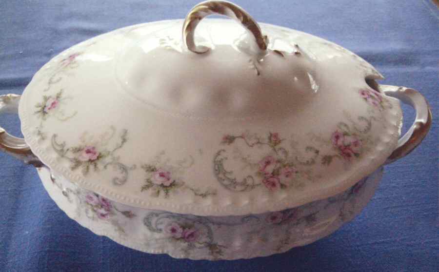 Schleiger 312-5 Tureen &  Lid by Haviland-1
