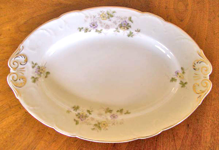 HUT1771 15" Oval Serving Platter by Hutschenreuther-1