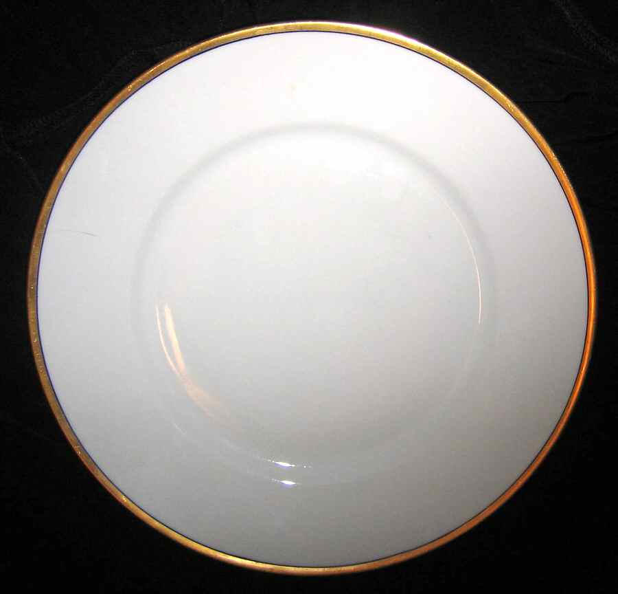 HUT1773 Dinner Plate by Hutschenreuther-1
