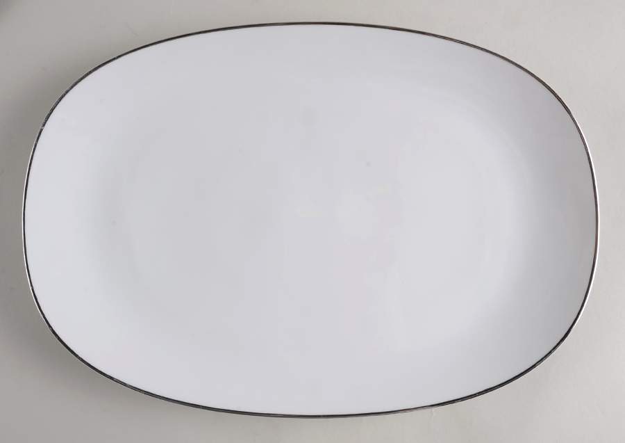 HUT1774 15" Oval Serving Platter by Hutschenreuther-1