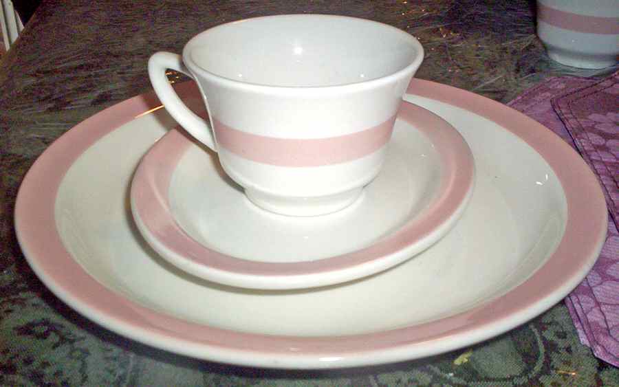 HLC3721 Footed Cup & Saucer Set by Homer Laughlin -1