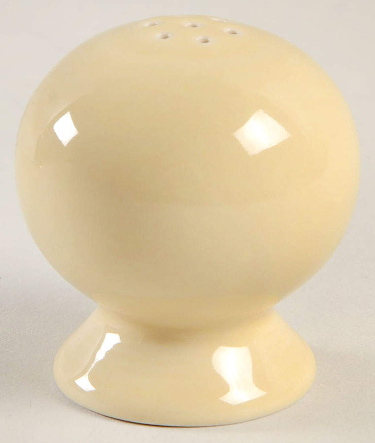 Fiesta Ivory (Intro 2008) Pepper Shaker by Homer Laughlin -1