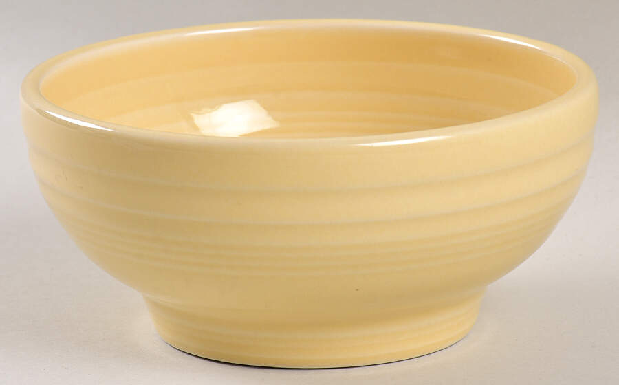 Fiesta Ivory (Intro 2008) 5" Footed Bowl by Homer Laughlin -1