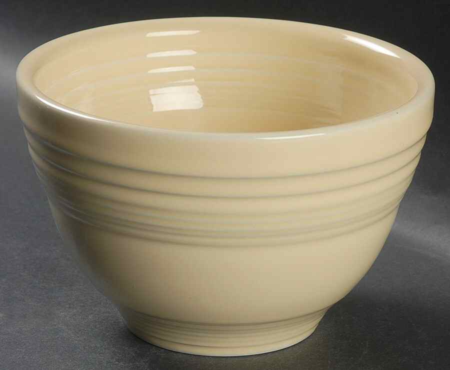 Fiesta Ivory (Intro 2008) 6" Prep Bowl by Homer Laughlin -1