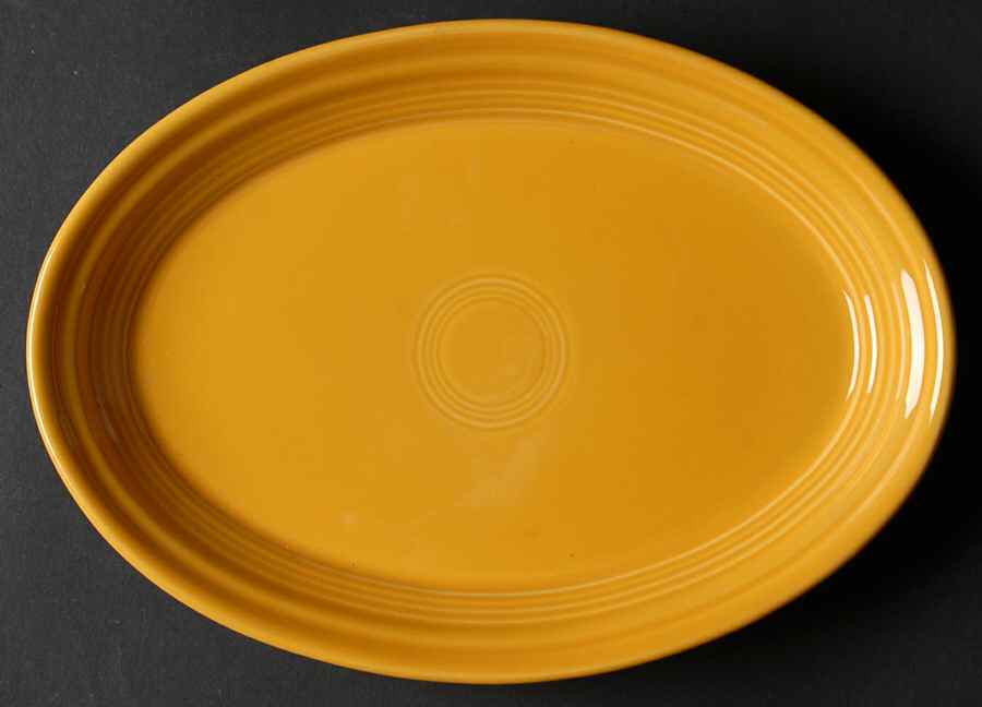 Fiesta Marigold (Intro 2008, 75th Anniversary) 9" Oval Serving Platter by Homer Laughlin -1