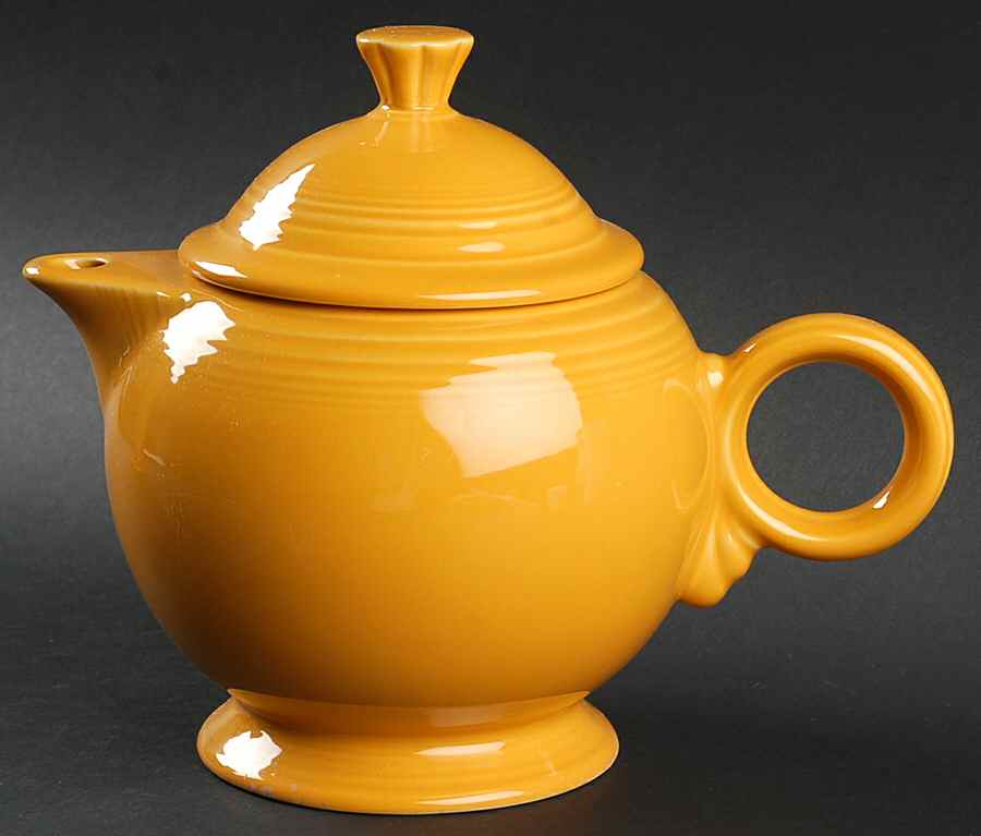 Fiesta Marigold (Intro 2008, 75th Anniversary) Teapot & Lid by Homer Laughlin -1