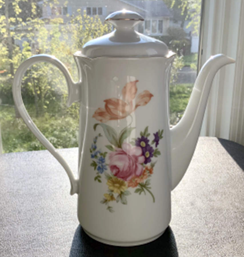 HEP54 Coffee Pot & Lid by Graf Von Henneberg-1