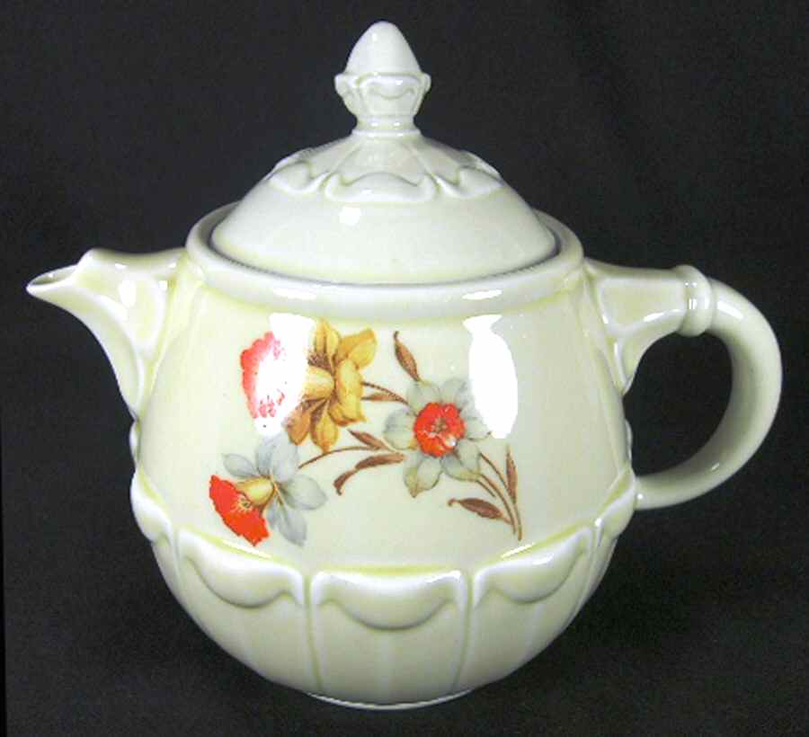 Jonquil Wavelet Coffee Pot & Lid by Hall-1
