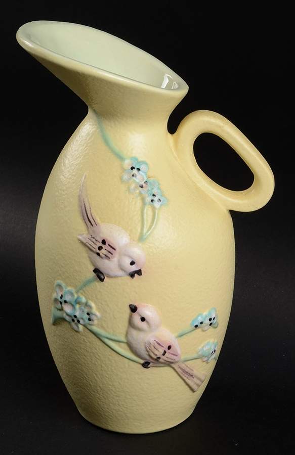 Serenade Yellow (Matte Gloss) 8" Vase by Hull-1