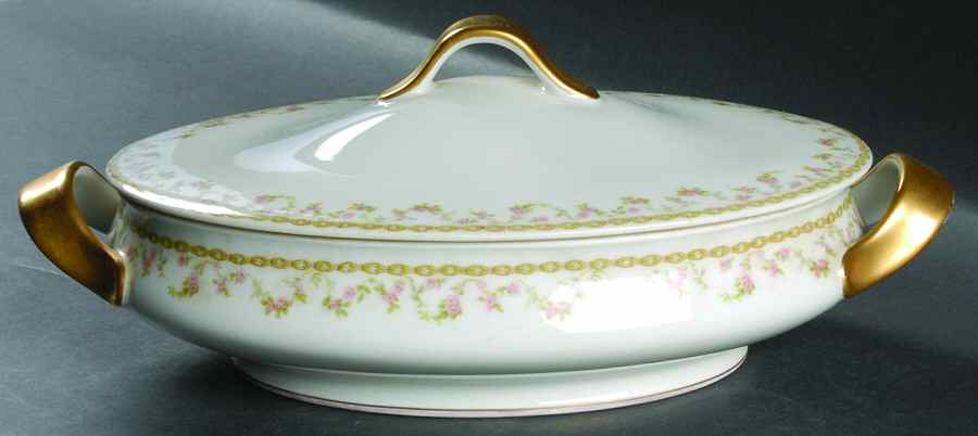 H3715 Oval Covered Vegetable by Haviland-1