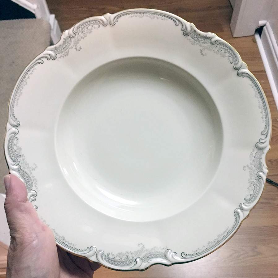 HUT1799 Rim Soup Bowl by Hutschenreuther-1
