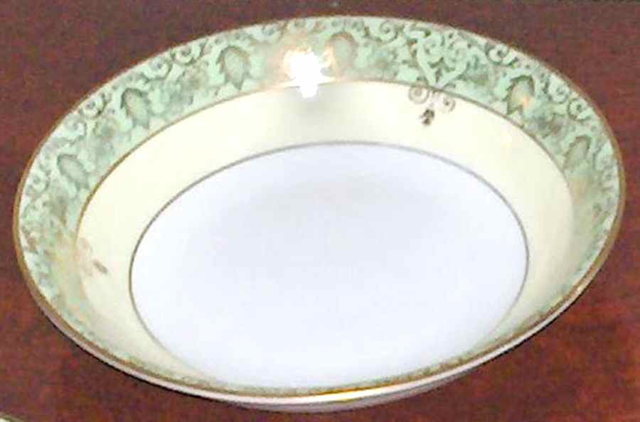 HUT1803 Fruit/Dessert (Sauce) Bowl by Hutschenreuther-1