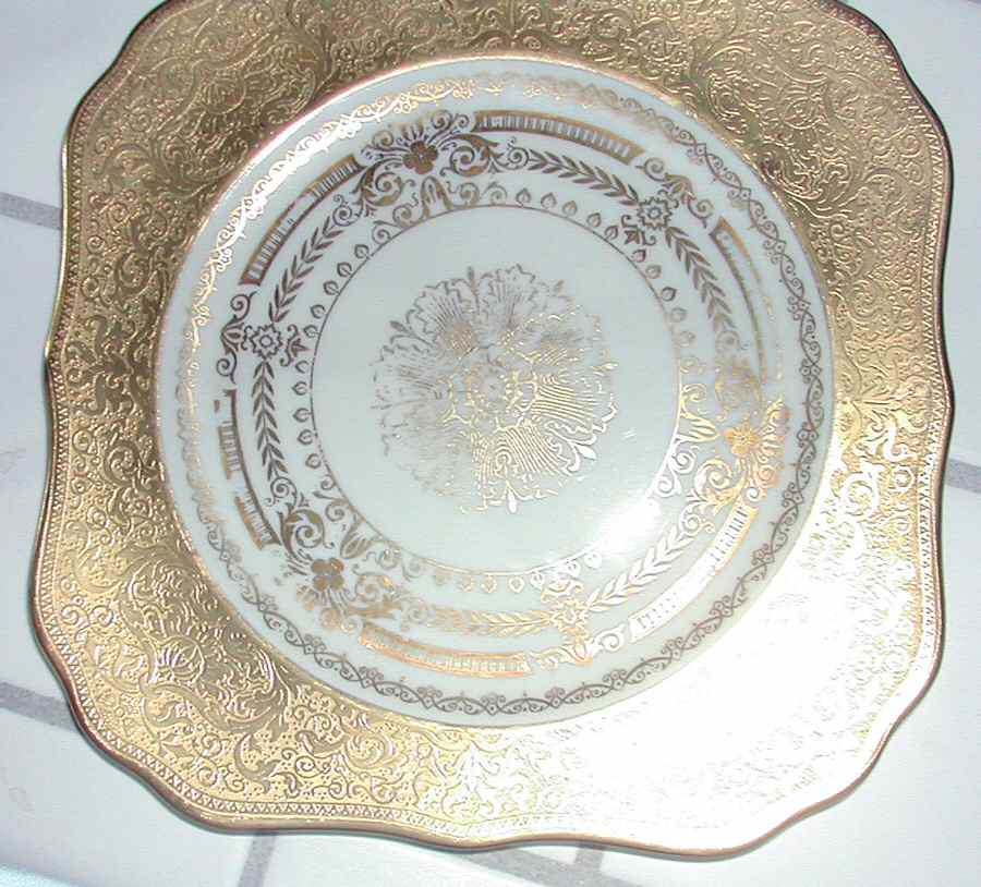 HUT1810 Square Salad Plate by Hutschenreuther-1