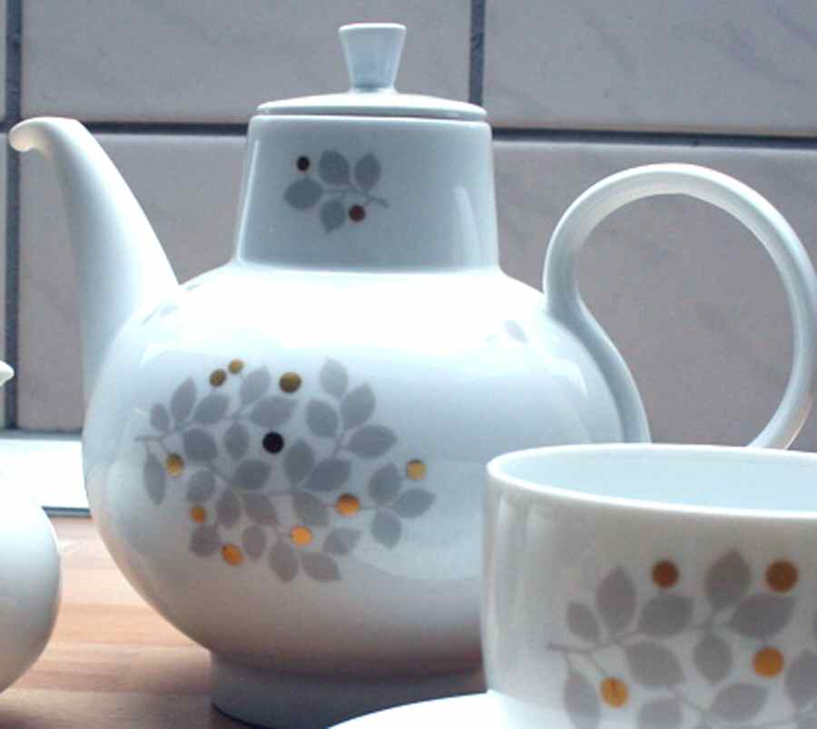 HC1042 Teapot & Lid by Heinrich - H&C-1