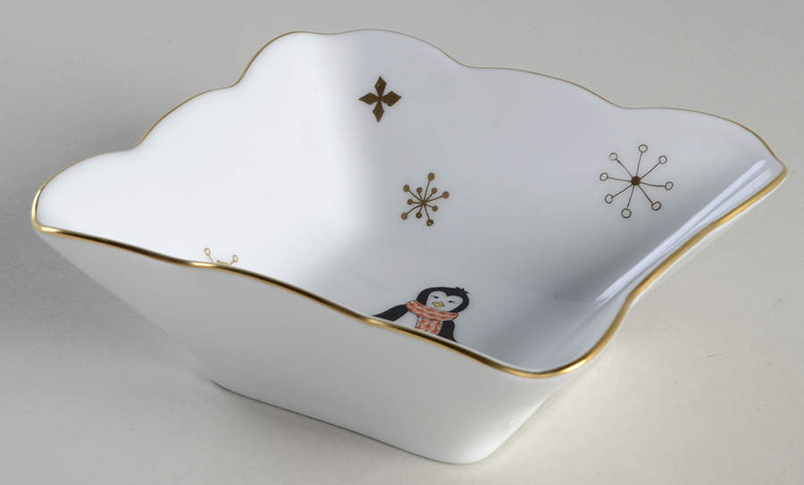 Giftware Square Fruit/Dessert (Sauce) Bowl by Herend-1