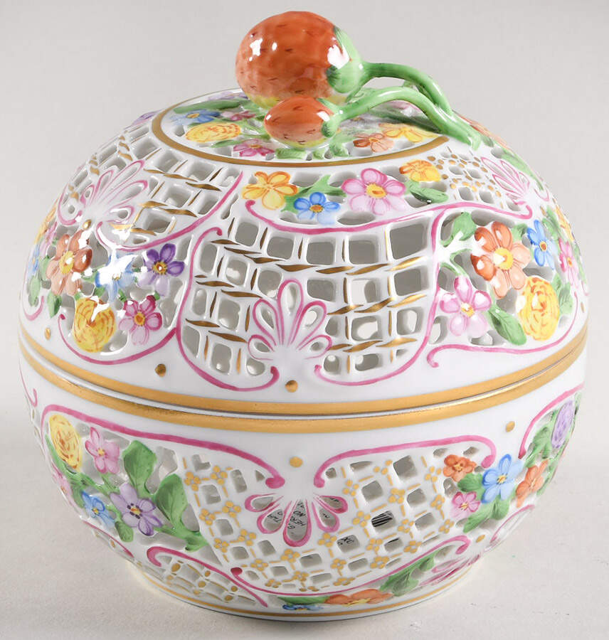 Giftware 5" Round Box & Lid by Herend-1