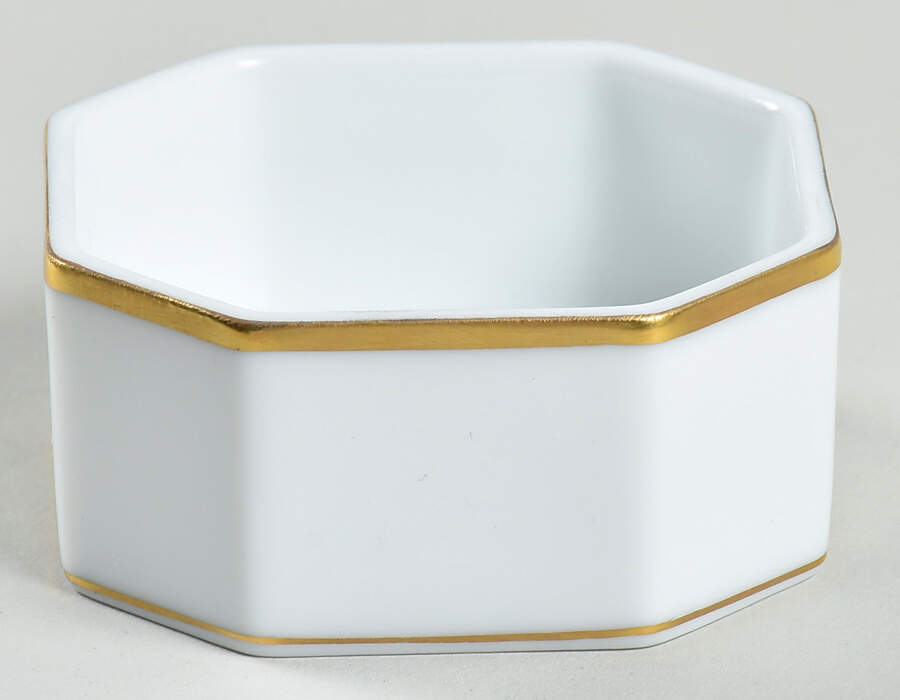 Giftware Octagonal Box No Lid by Herend-1