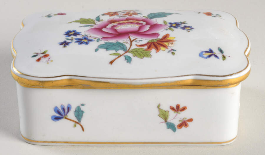 Giftware Cigarette Box & Lid by Herend-1