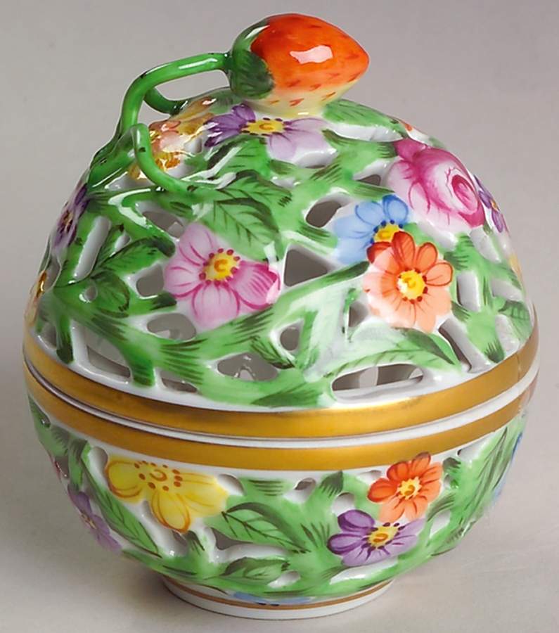 Giftware 2" Round Box & Lid by Herend-1