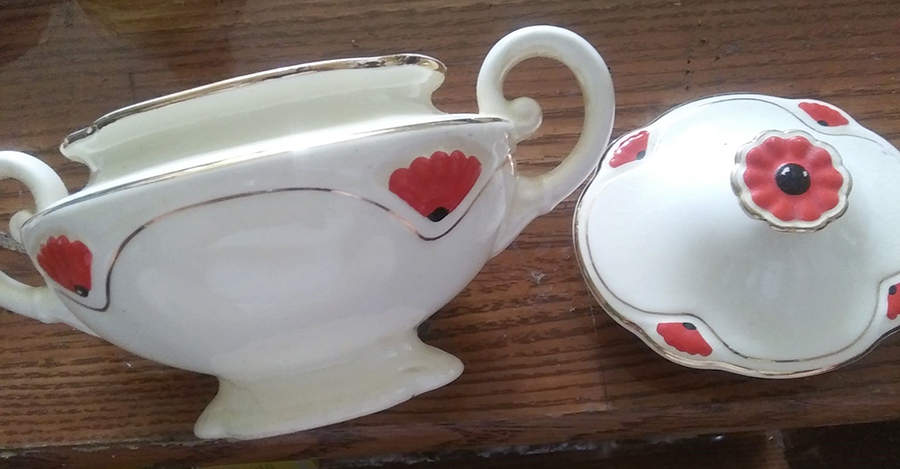 HLC3736 Sugar Bowl & Lid by Homer Laughlin -1