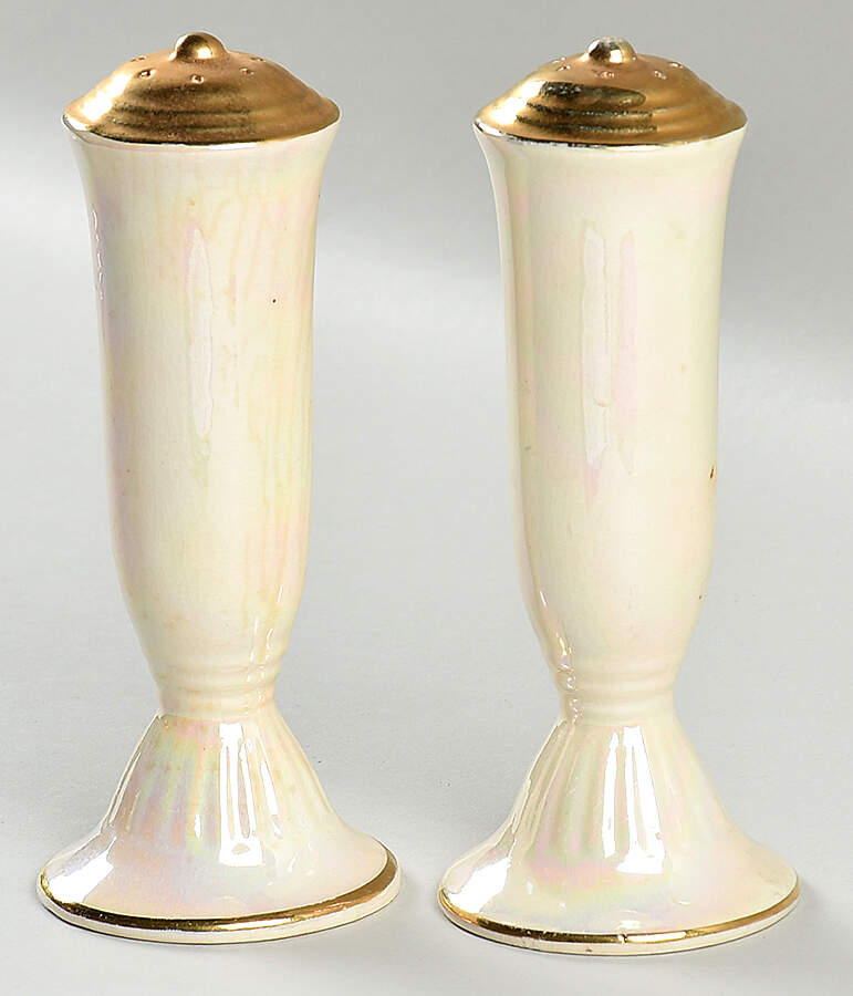 HLC2593 Salt & Pepper Set by Homer Laughlin -1