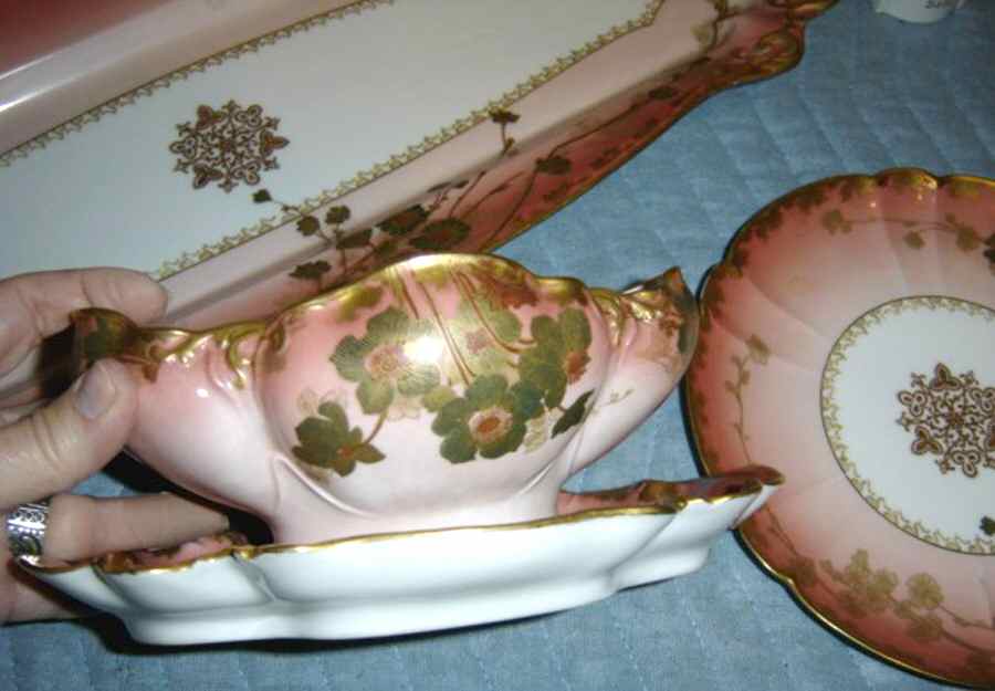 H3740 Gravy Boat with Attached Underplate by Haviland-1