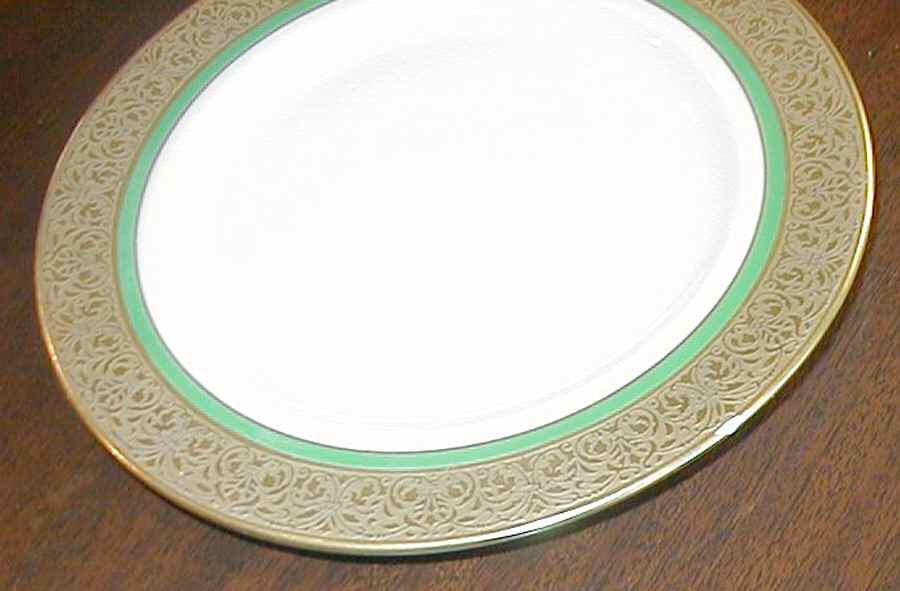 HUT1826 Dinner Plate by Hutschenreuther-1