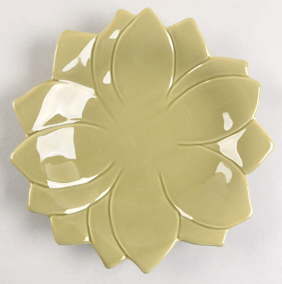 American Simplicity Floral Flower Shape Salad Plate by Home-1
