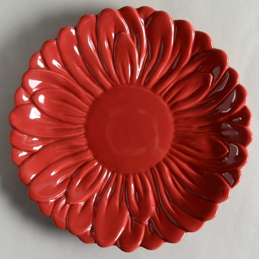American Simplicity Floral Flower Shape Salad Plate by Home-1