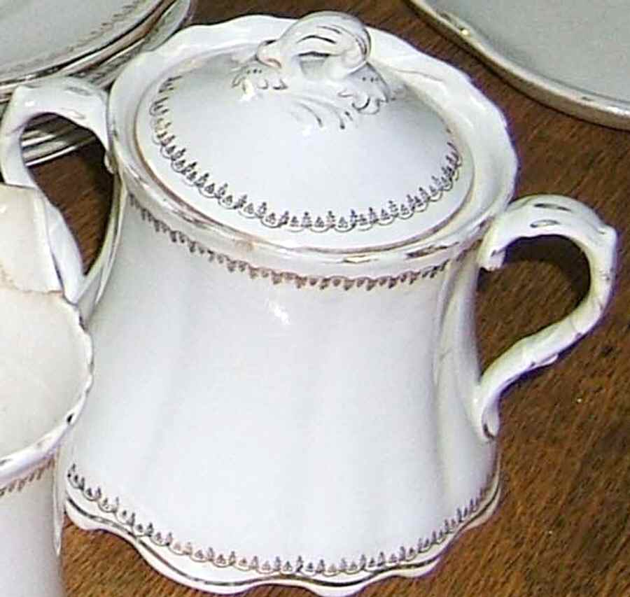 HLC3742 Sugar Bowl & Lid by Homer Laughlin -1