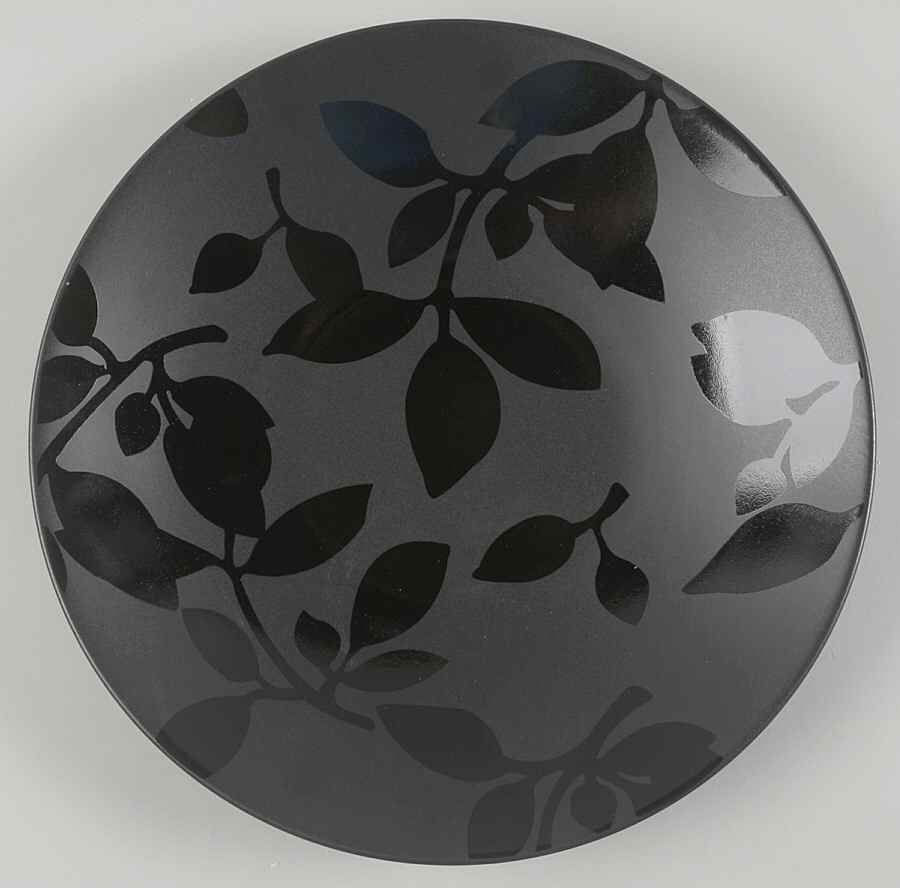 Worldview Leaf Onyx Dinner Plate by Home-1