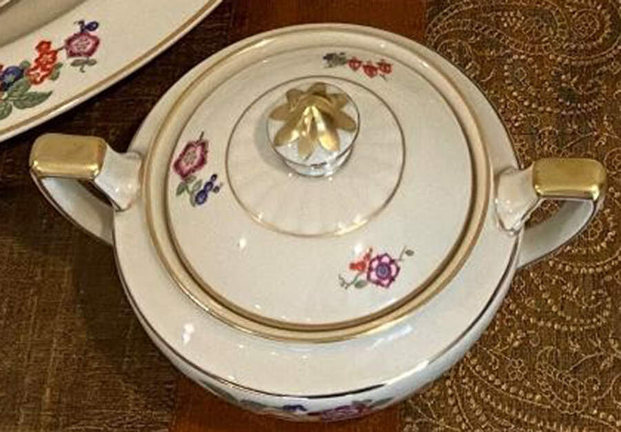 HC1128 Sugar Bowl & Lid by Heinrich - H&C-1