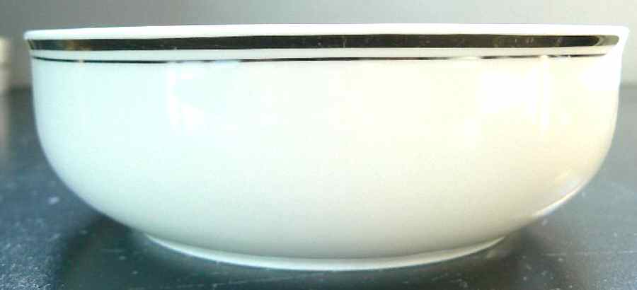 HUT1830 Coupe Cereal Bowl by Hutschenreuther-1