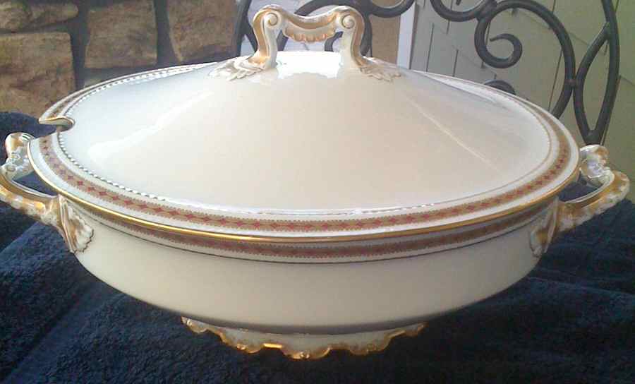 Schleiger 571-1 Tureen &  Lid by Haviland-1