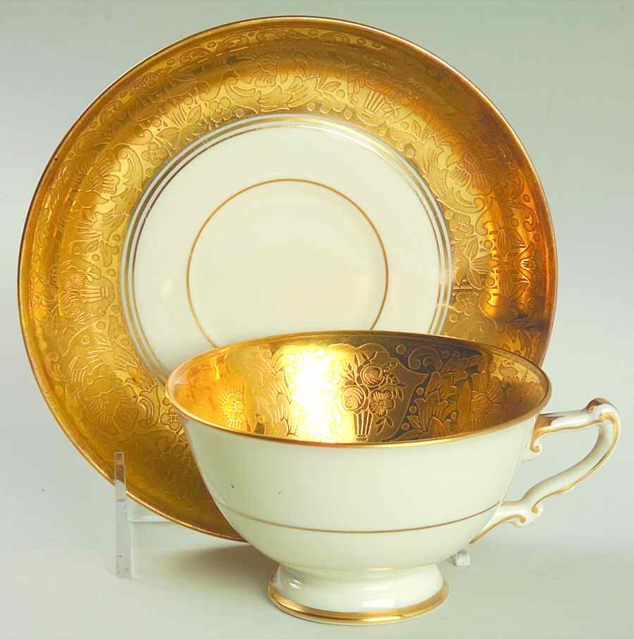 14783m Footed Cup & Saucer Set by Heinrich - H&C-1