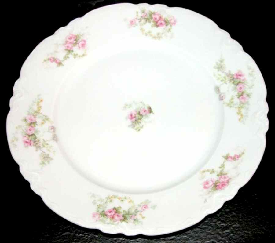 HAB103 Dinner Plate by Habsburg-1