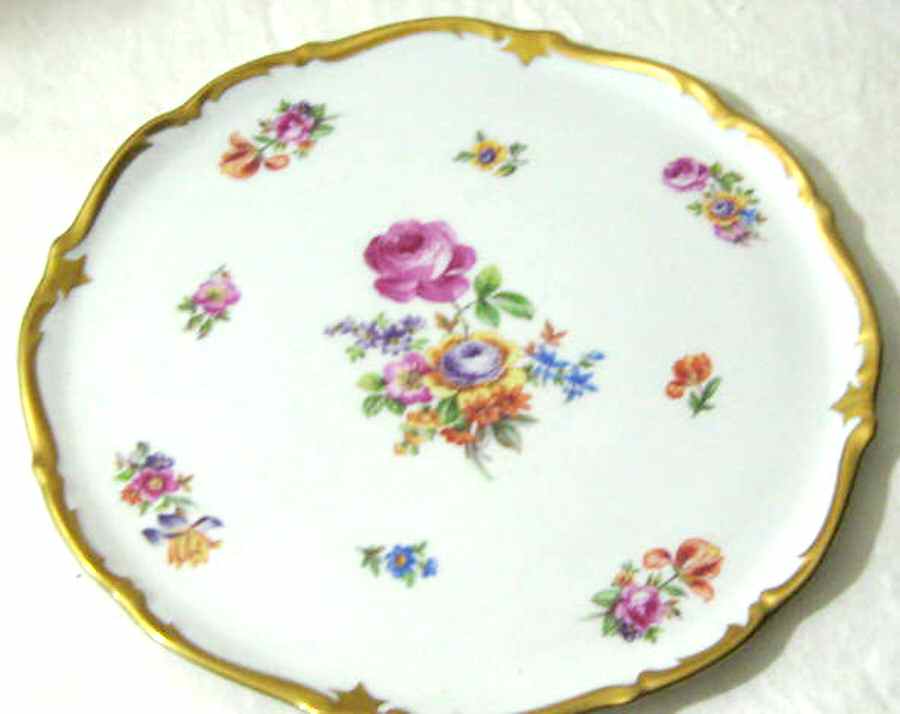 HEP56 Dinner Plate by Graf Von Henneberg-1