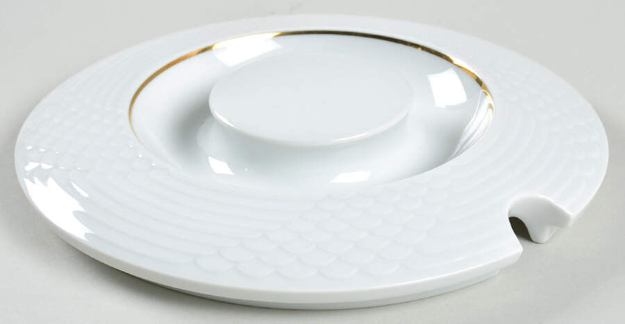 HUT1836 (Gold Verge, No Trim) Lid for Tureen by Hutschenreuther-1