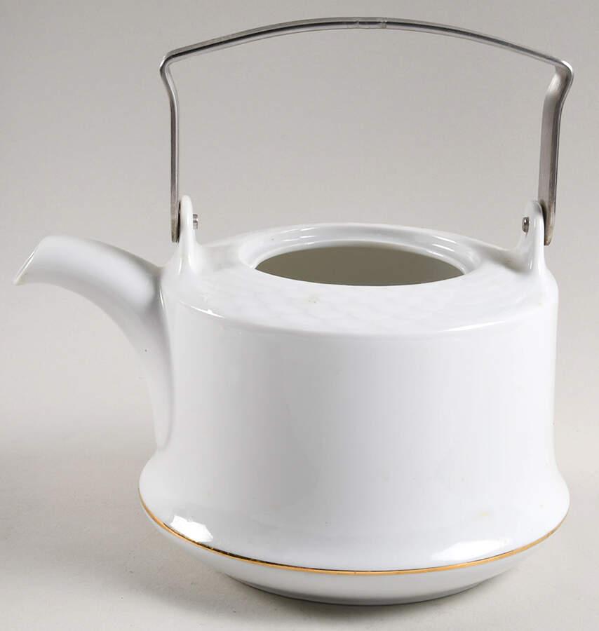 HUT1836 (Gold Verge, No Trim) Teapot No Lid by Hutschenreuther-1