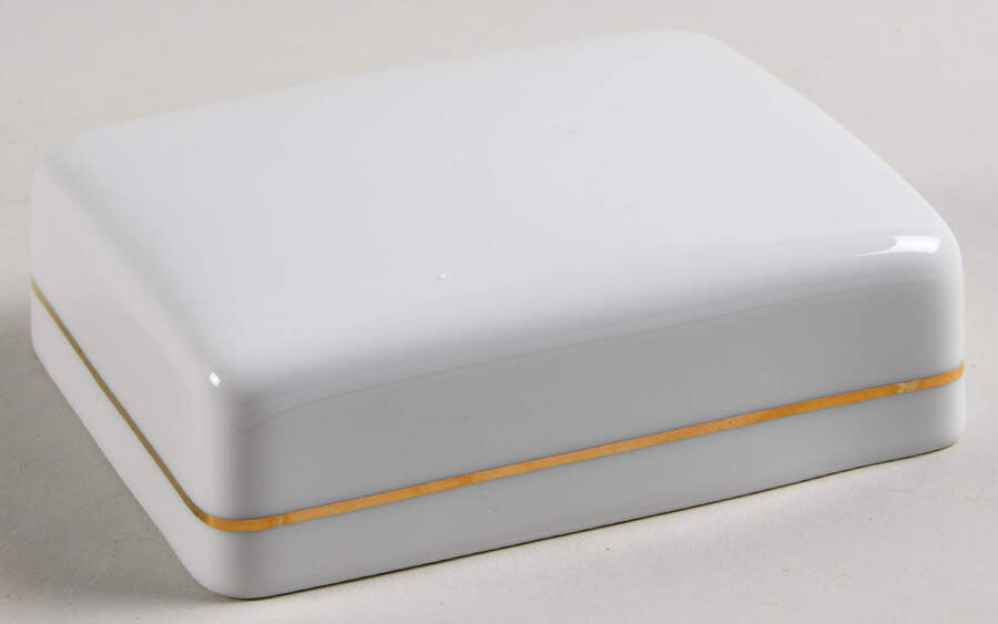 HUT1836 (Gold Verge, No Trim) Lid for Square Butter by Hutschenreuther-1