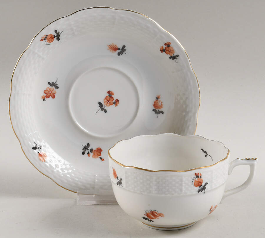 HER67 Flat Cup & Saucer Set by Herend-1