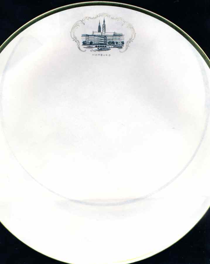 HUT1845 Dinner Plate by Hutschenreuther-1