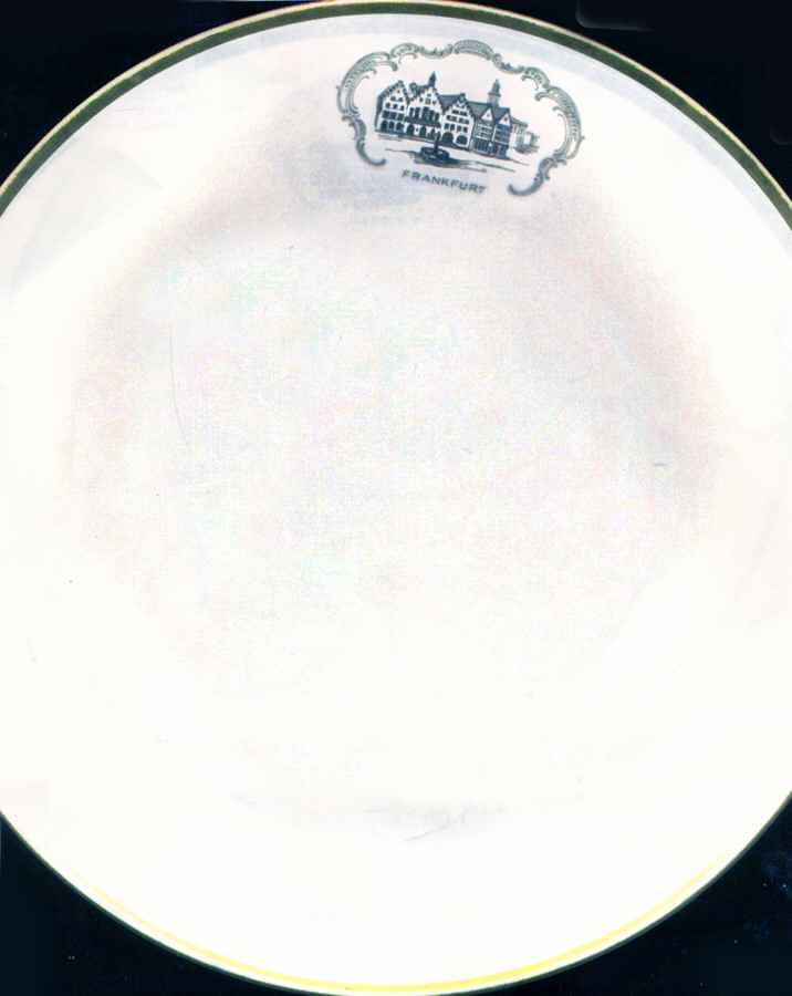 HUT1845 Dinner Plate by Hutschenreuther-1