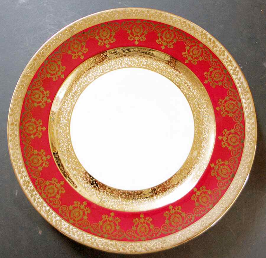 1047 Dinner Plate by Heinrich - H&C-1