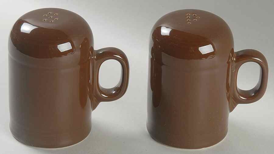 Fiesta Chocolate (Intro 2008) Stove Top Salt & Pepper Set by Homer Laughlin -1