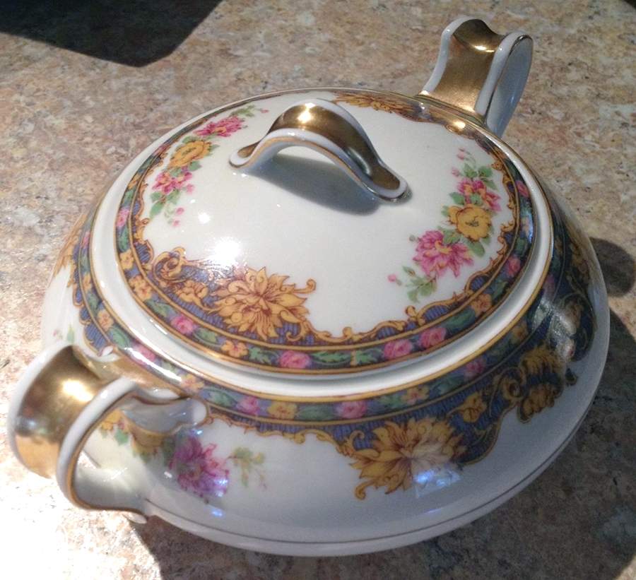 Schleiger 507-1 Sugar Bowl & Lid by Haviland-1
