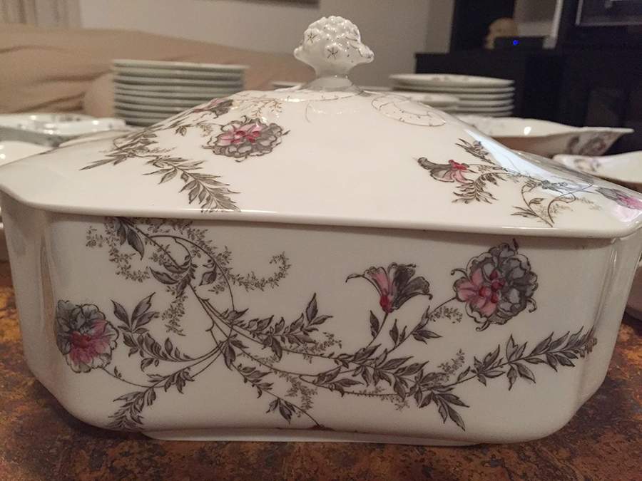 H3791 Tureen &  Lid by Haviland-1