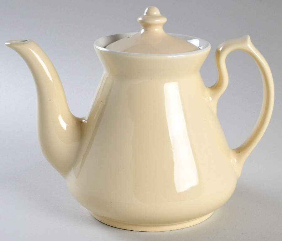 Ivory Philadelphia Teapot by Hall-1