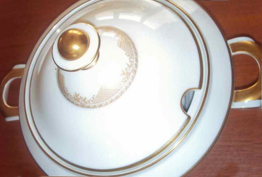 5503 Tureen &  Lid by Hutschenreuther-1