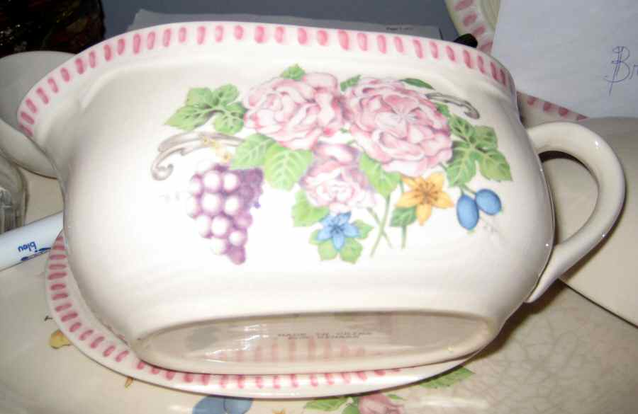 HIM26 Gravy Boat by Himark-1